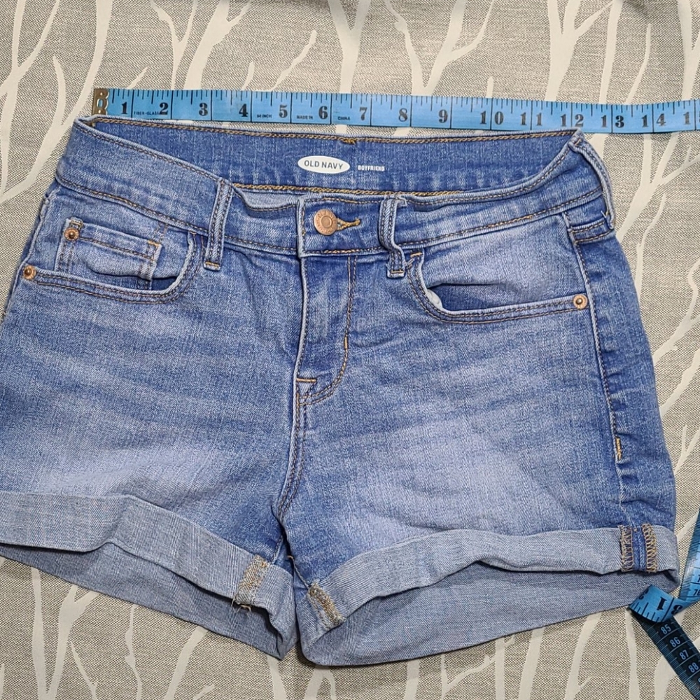 Old navy boyfriend shorts